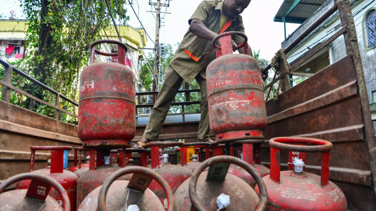 LPG price hike: Commercial cylinder becomes Rs 111 costlier — check new ...