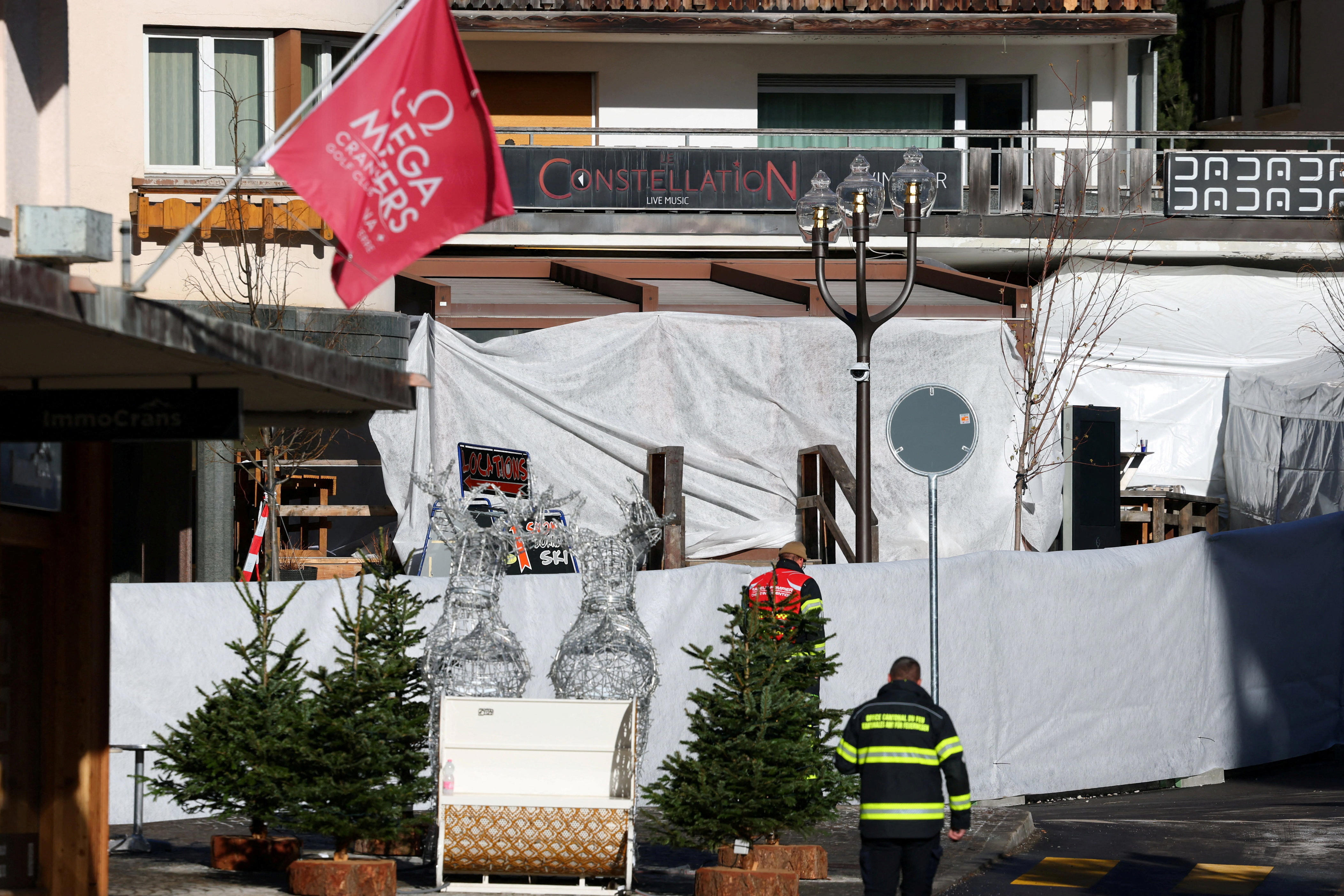 Around 40 killed, 100 injured in explosion in Swiss ski resort bar, police say<br><br>