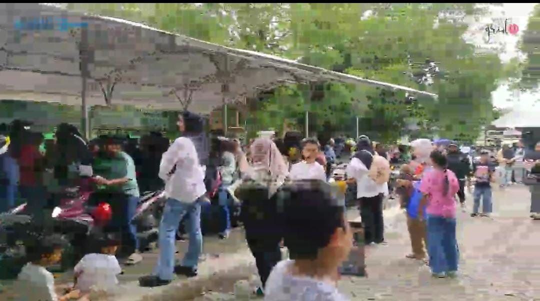 Hari Pertama 2026, Ragunan Penuh Pengunjung