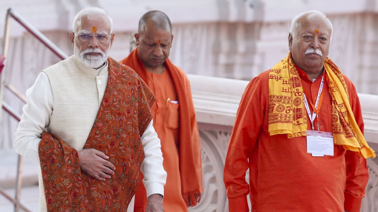 परेड में न्योता, स्मारक की अनुमति... नेहरू-इंदिरा से राजीव गांधी तक ...