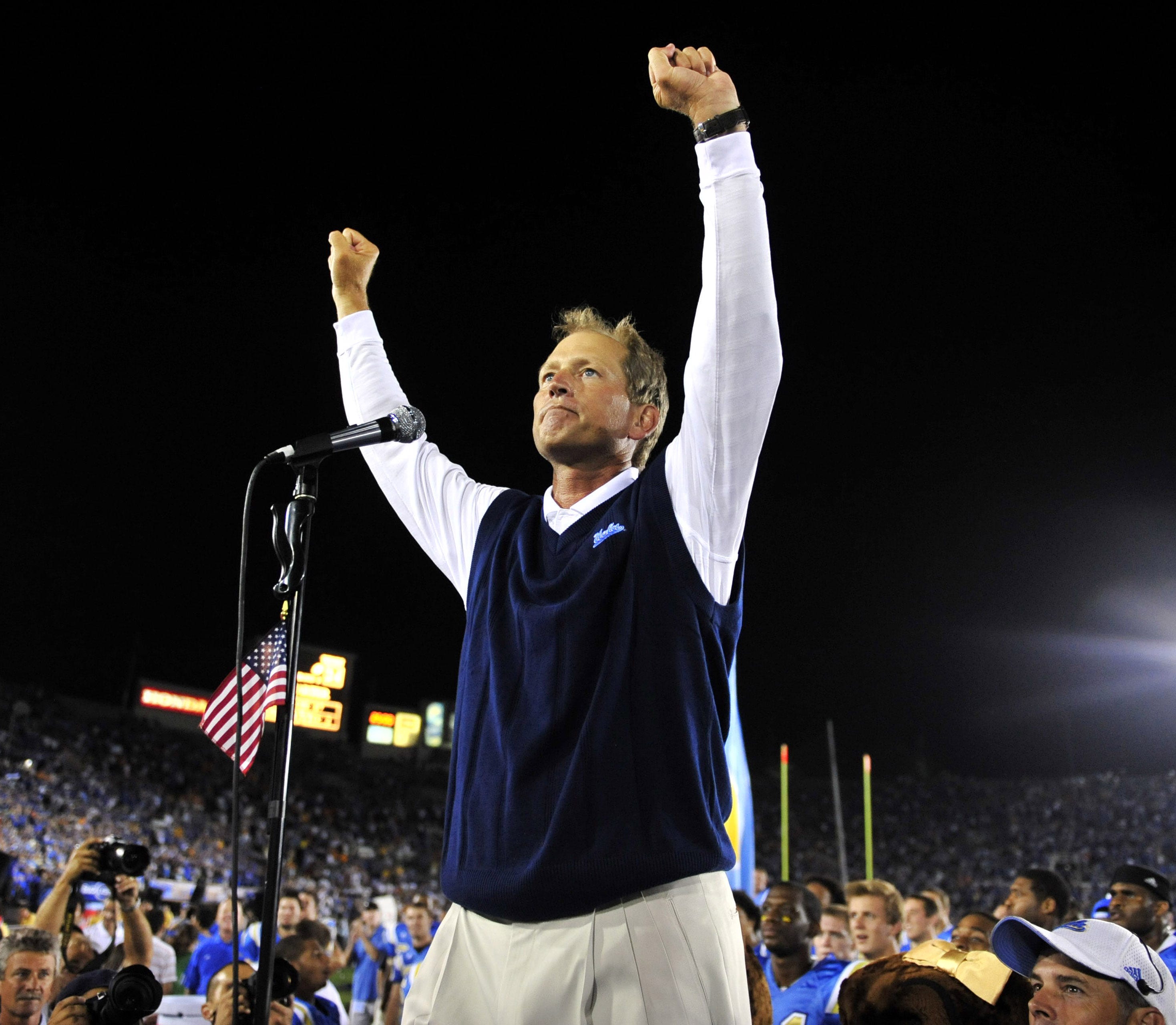 Rick Neuheisel's return: Bruin named coach of Dallas Renegades