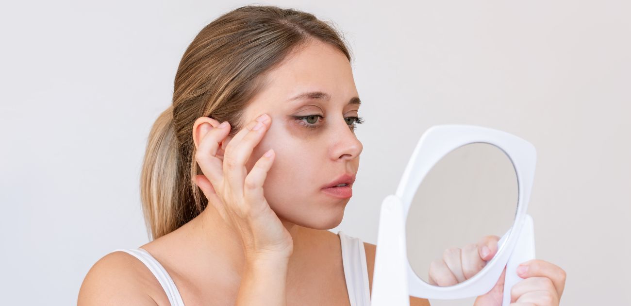Visage bouffi et gonflé : voici l'astuce n°1 d'une dermatologue pour ...