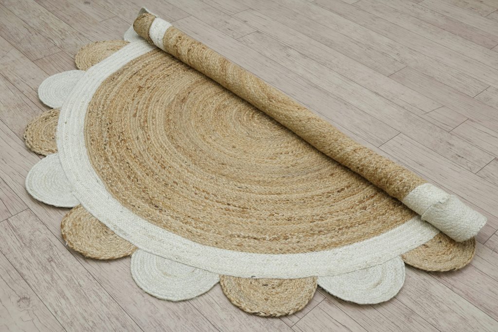 Small rug ideas that anchor rooms beautifully