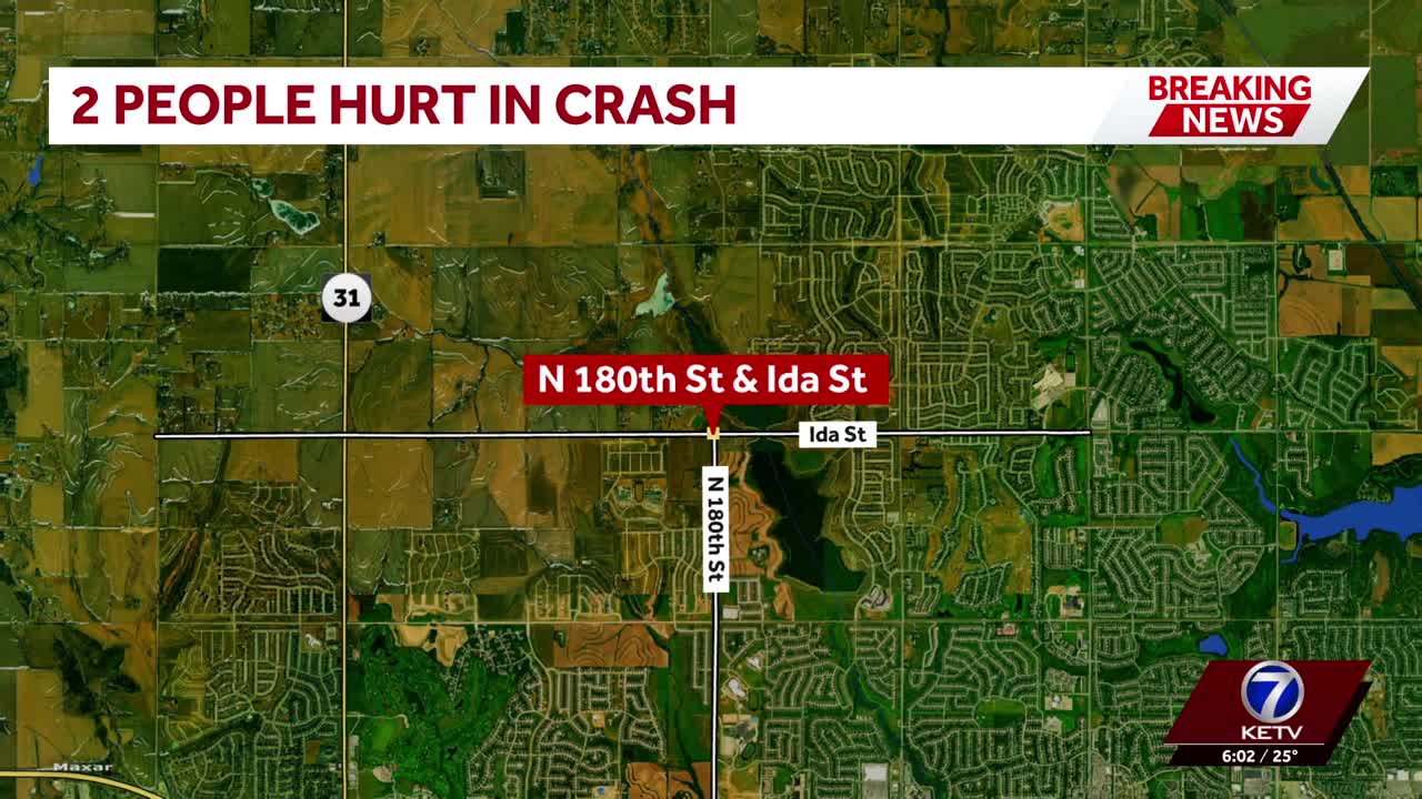 2 people seriously hurt in overnight crash
