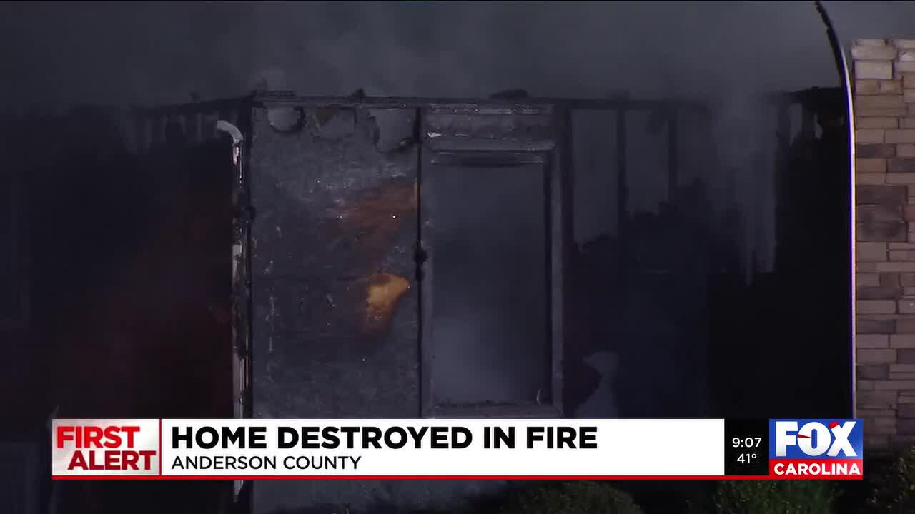 Crews respond to New Year’s Eve house fire in Anderson County