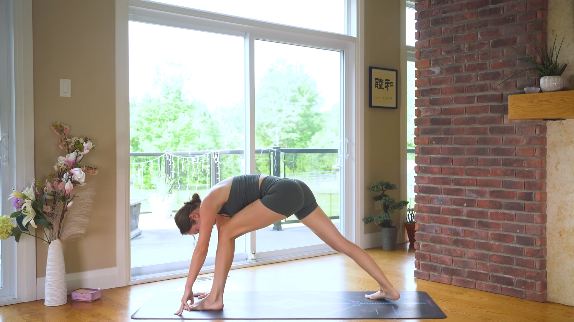 Daily morning routine for strong and flexible legs