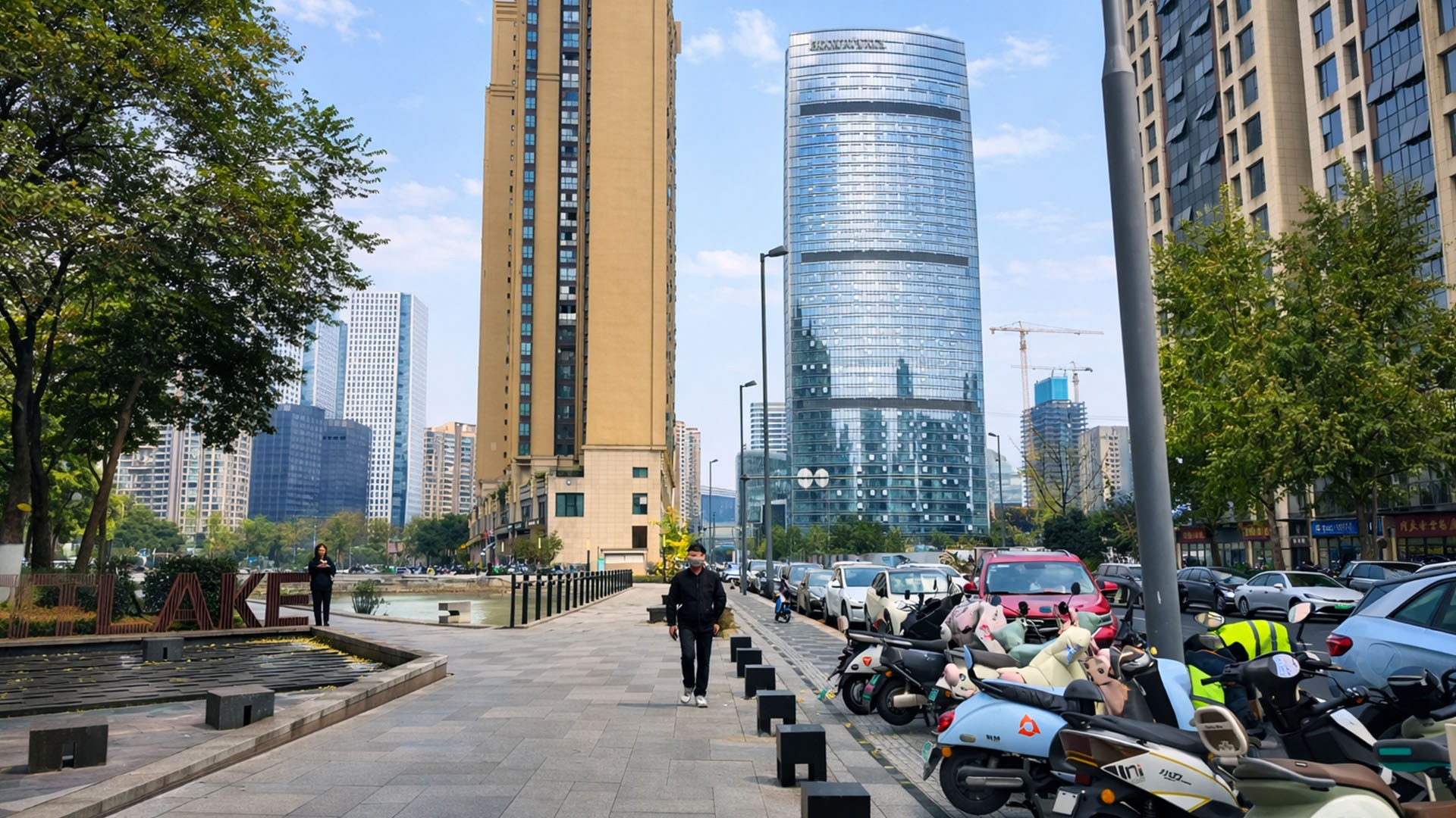 Why does Chengdu look so advanced?