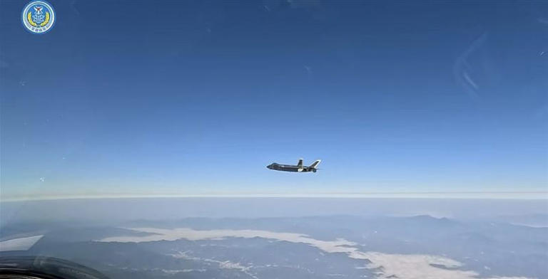 中共殲-20飛到台灣屏東? 王定宇曝真相怒打臉轟退役國軍：跟著帶風向