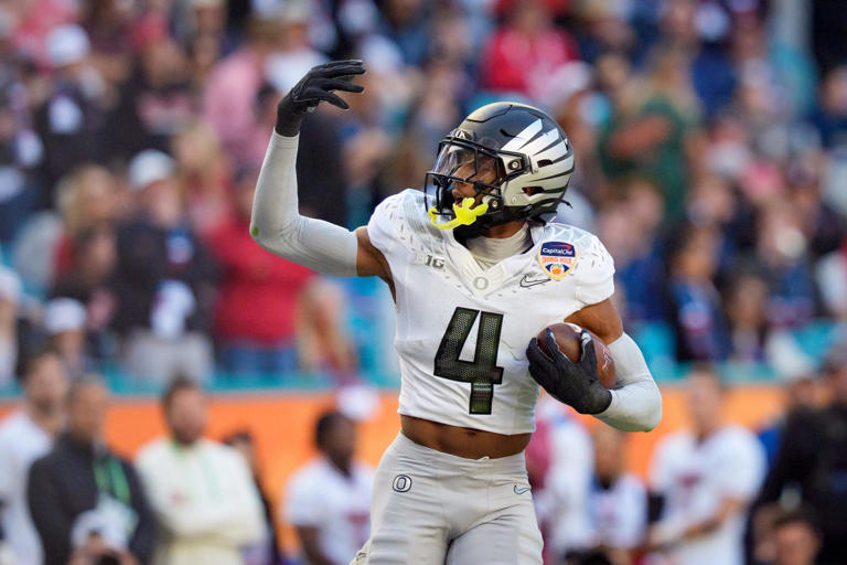 Brandon Finney Jr. wins Ducks Wire player of the game vs. Texas Tech