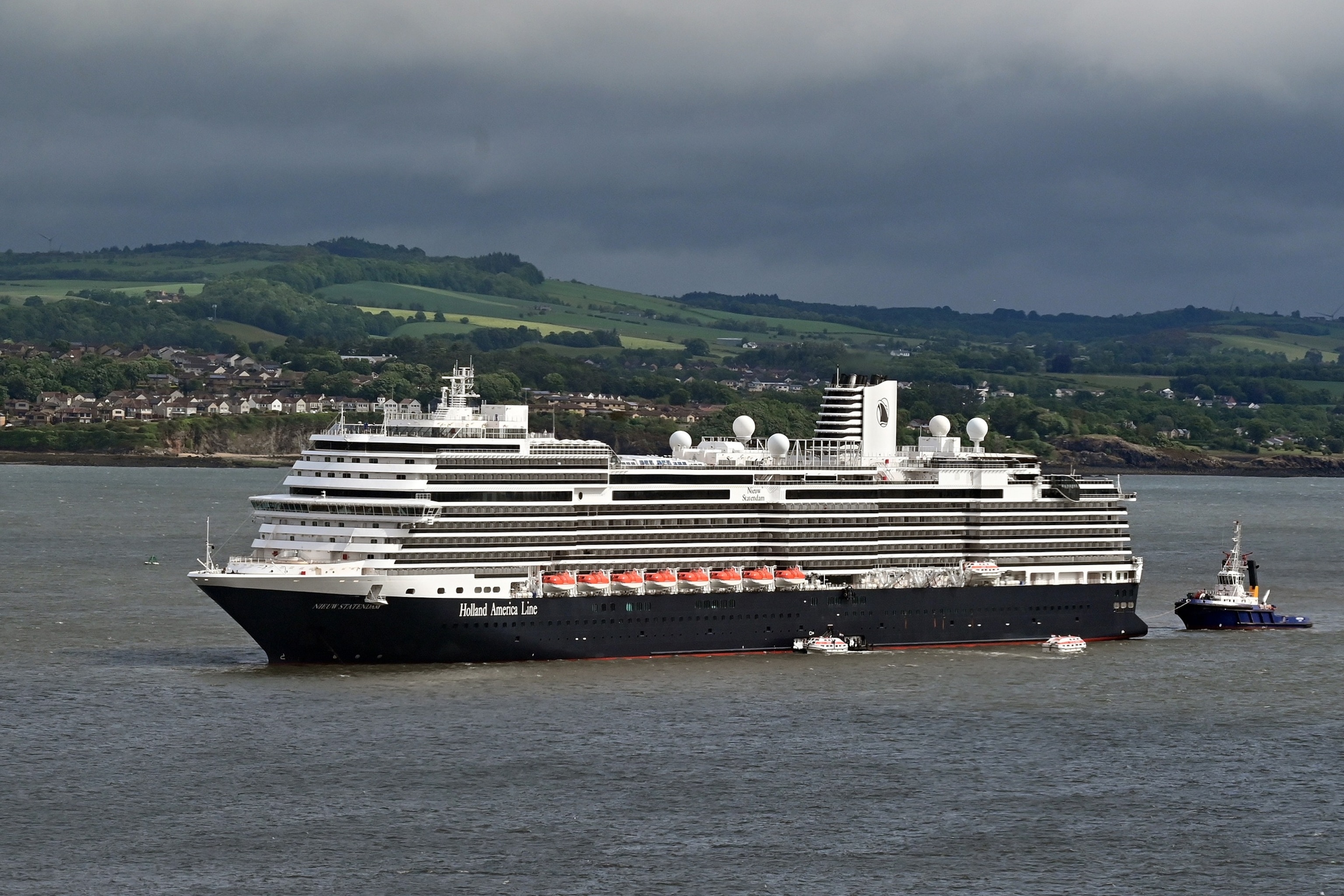 Coast Guard suspends search for cruise passenger who went overboard<br><br>