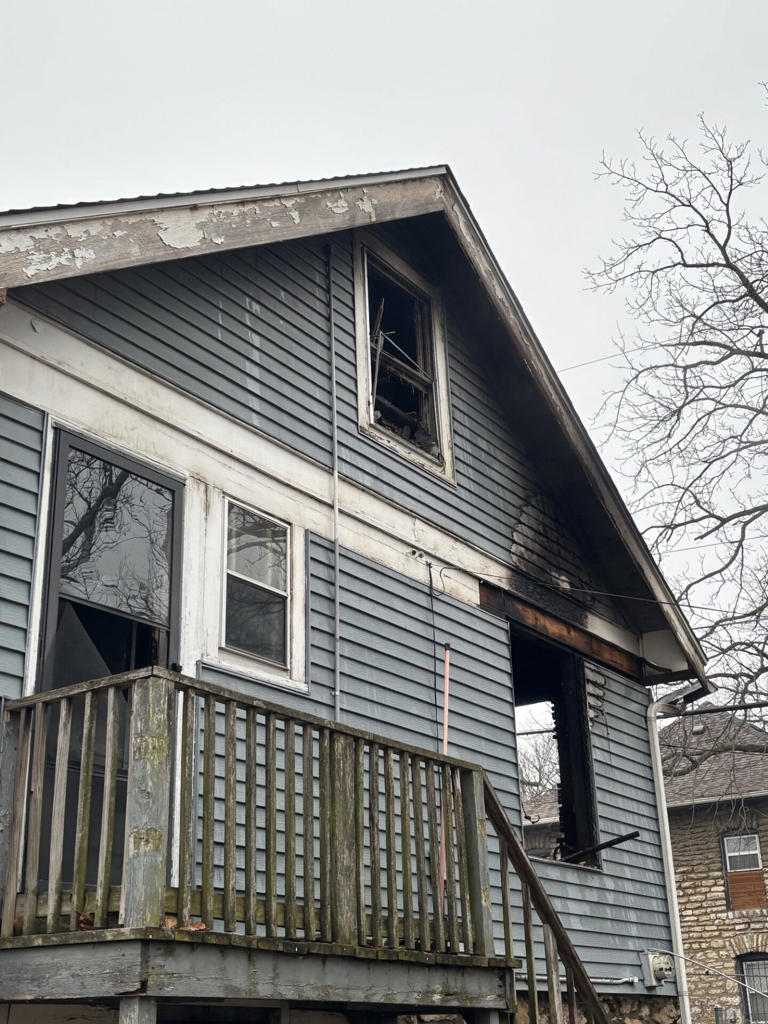 Body of elderly man found inside 2-story house fire in Kansas City