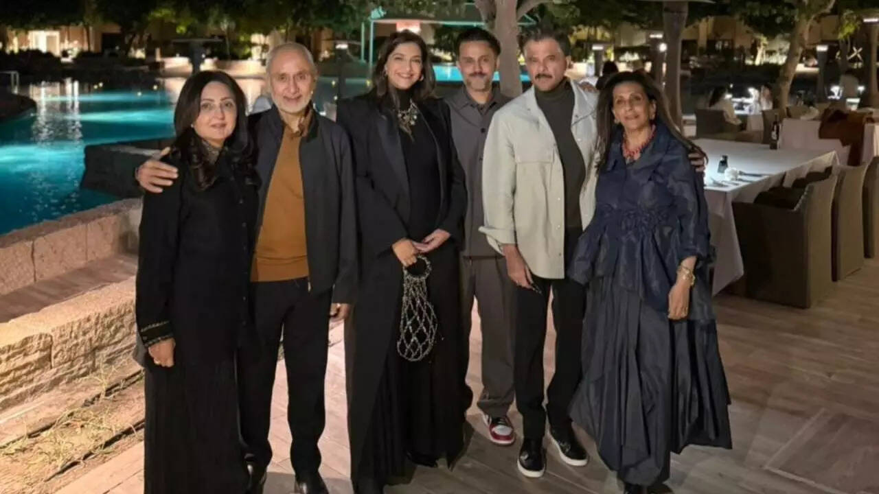 Anil Kapoor’s New Year 2026 post gives fans first glimpse of pregnant ...