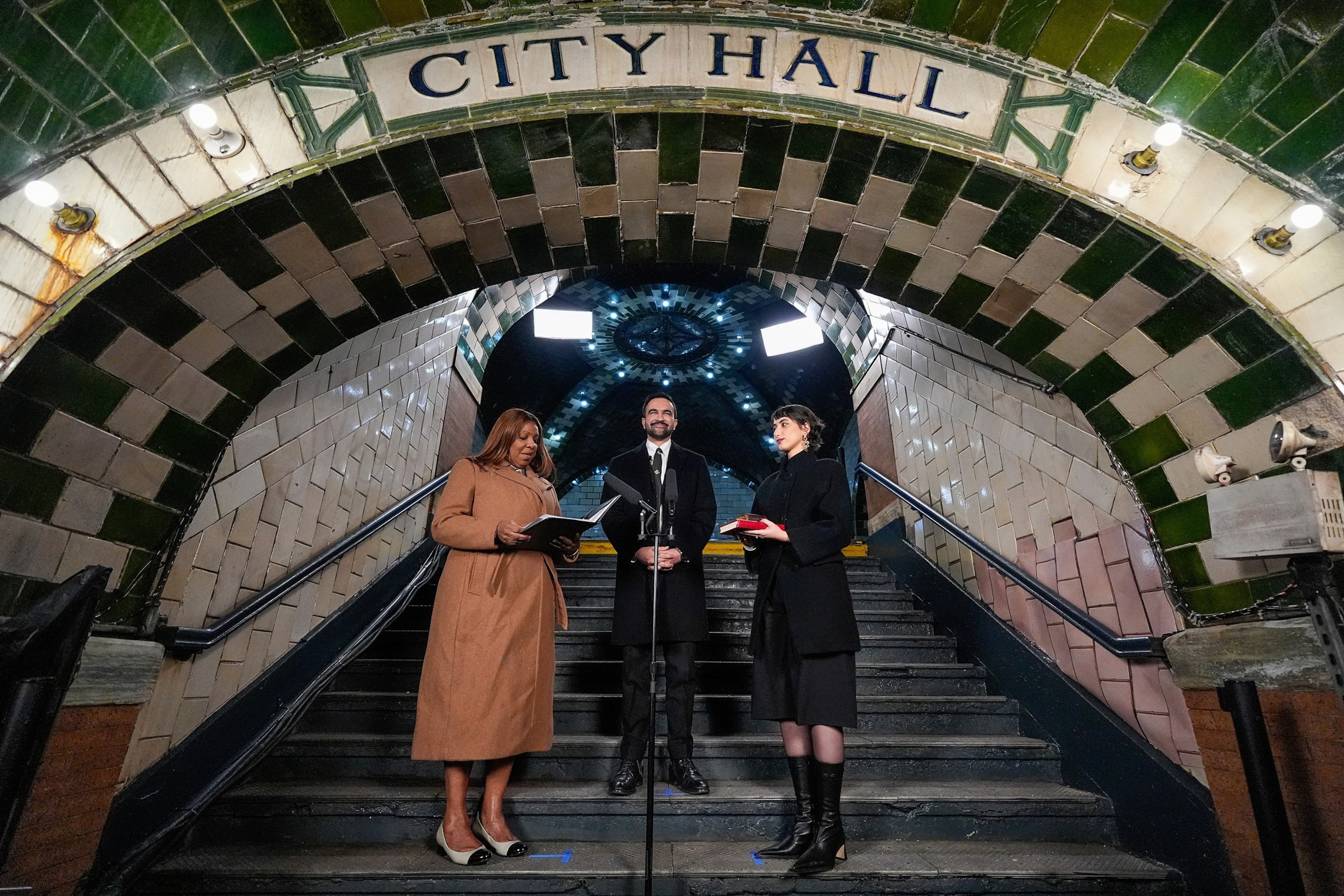 New York City Mayor Mamdani, at inauguration, vows to be mayor for all ...