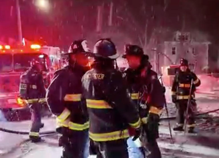 1 dead in New Hampshire apartment fire that forced residents to jump ...
