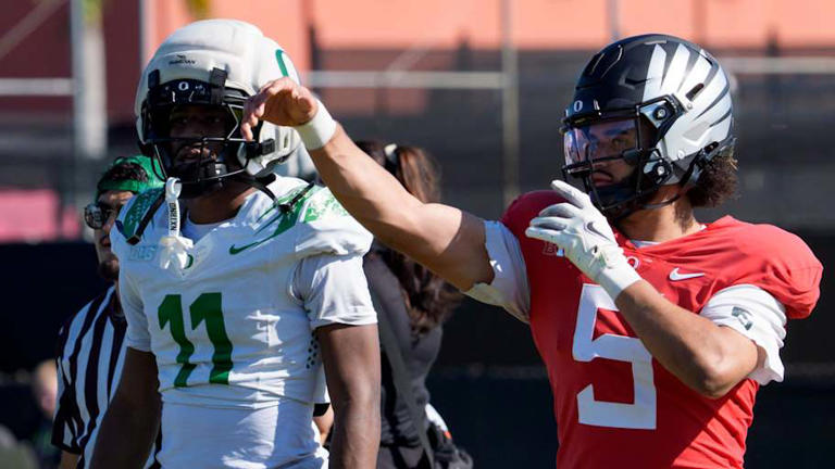 Live score updates as the Oregon Ducks take on Texas Tech in the Orange ...
