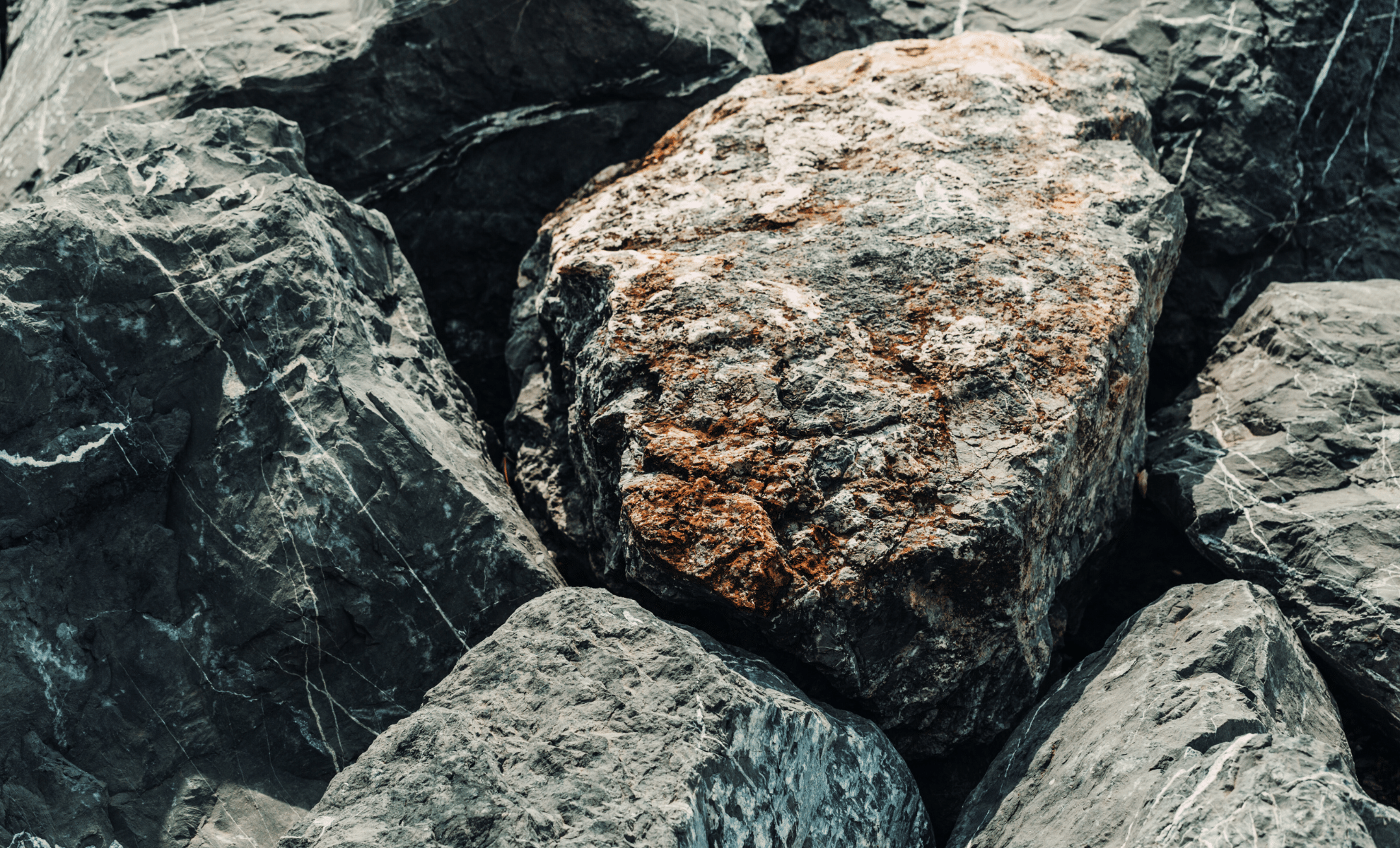 Scientists find Earth’s oldest rocks, and they just changed everything ...