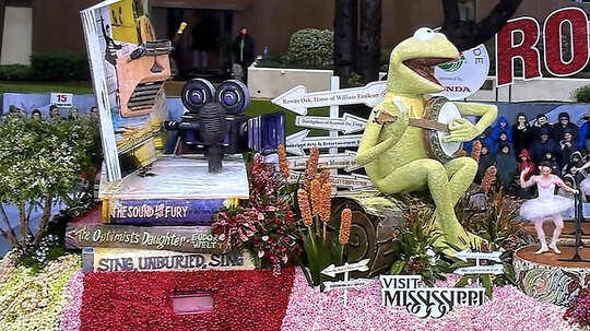 Rose Parade 2026 stars on stage: From Bishop Briggs to Charlie Worsham ...