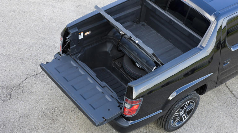 These 9 trucks have super cool bed features