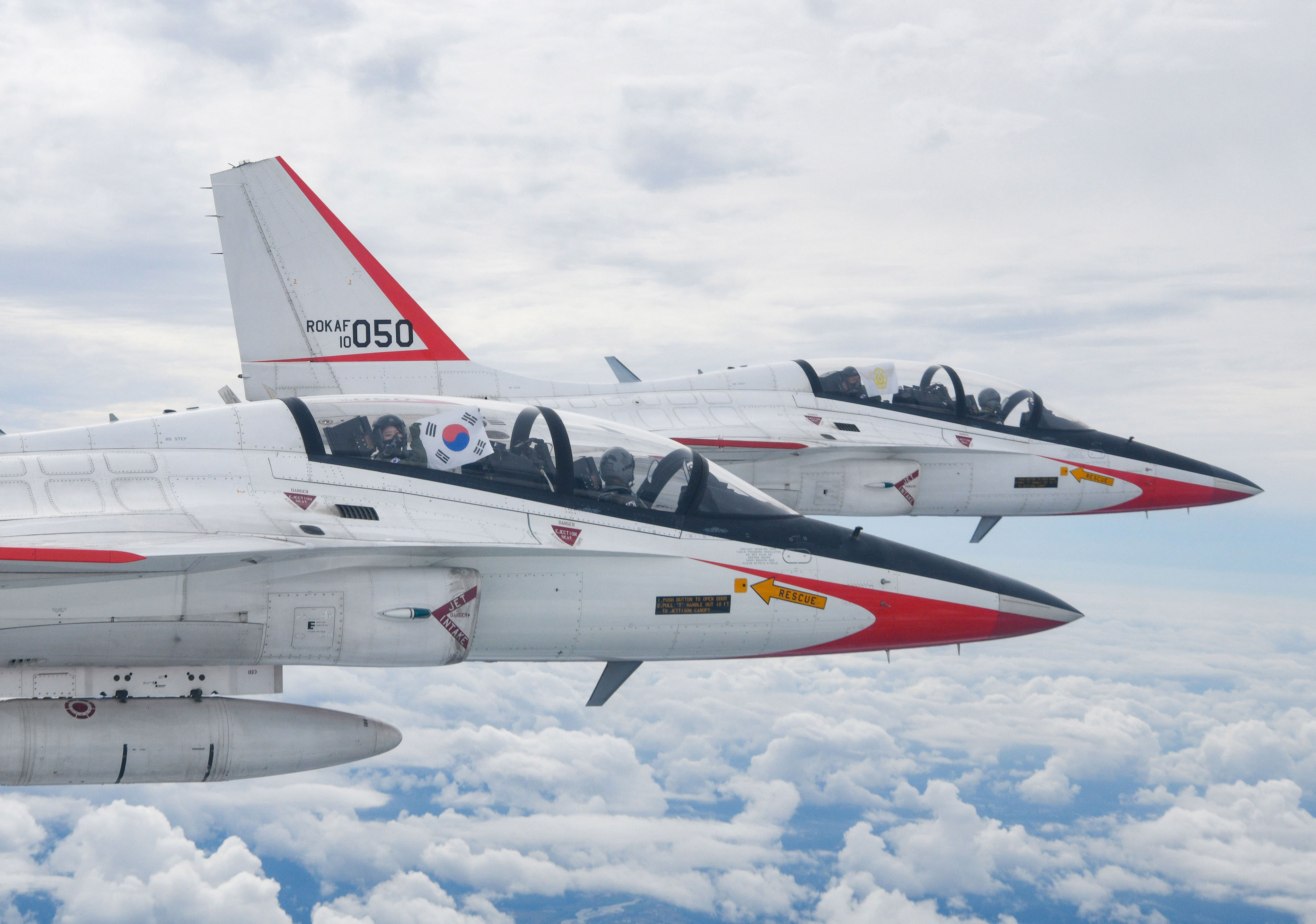Air Force T-50 overturns during emergency landing