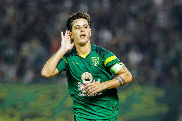 Rekor Bruno Moreira Pecahkan Rekor! Persebaya Menang Besar di Derbi Suramadu