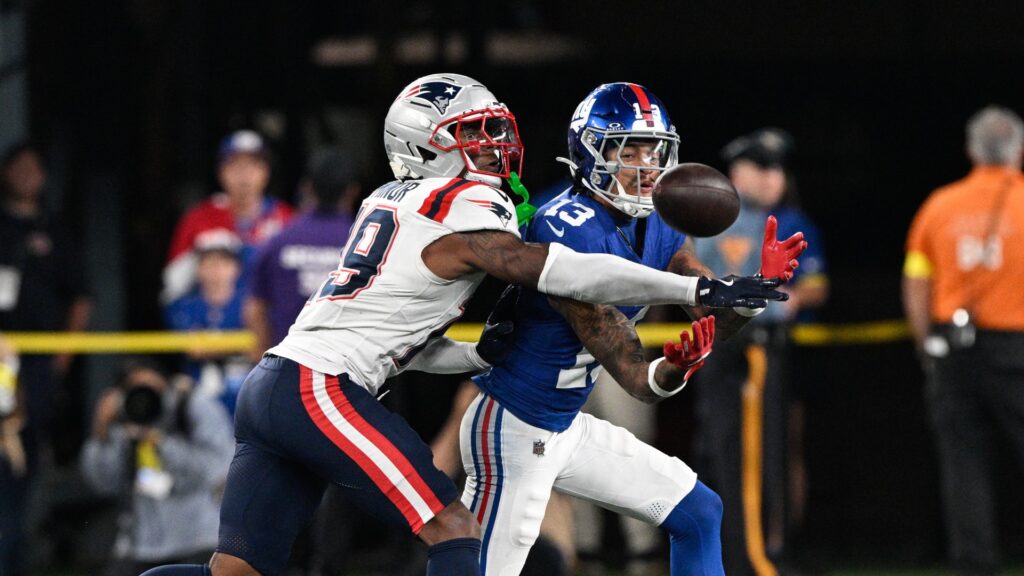 Patriots continue roster cycle, promote rookie from practice squad
