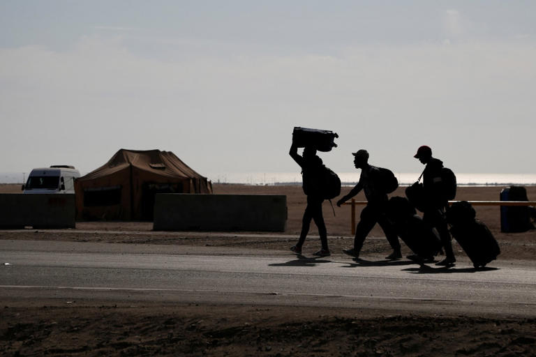 Venezuelan migrants seeking to leave Chile in early December amid anti-immigrant rhetoric from the incoming president but were blocked from entering Peru.