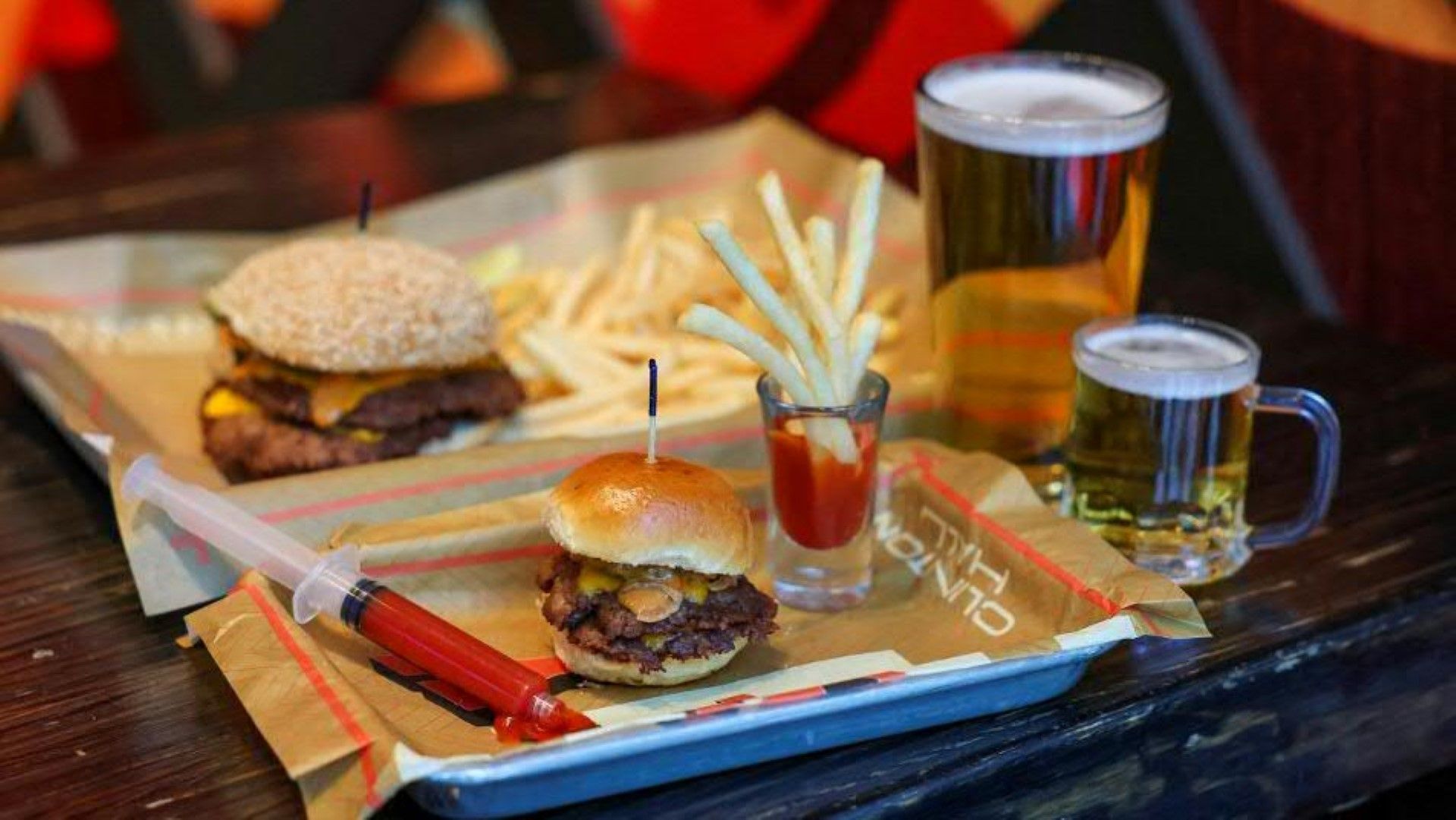 Mini-Essen mit Abnehmspritzen