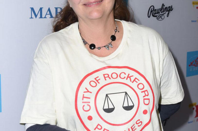 Inside Rob Reiner's oldest child Tracy's private life as she stays out ...