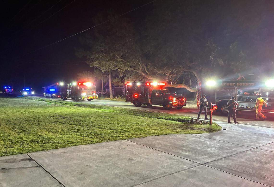 Teens killed in crash had been drinking at father's SC home, suit alleges