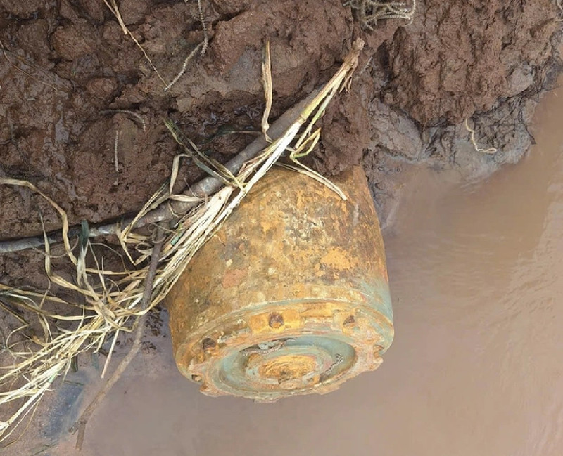 Phát hiện quả bom khủng nặng 334kg khi đi câu cá