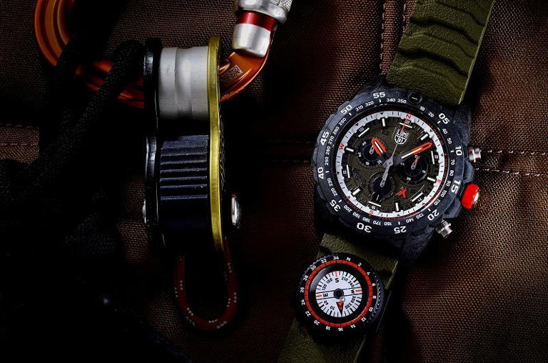 ルミノックス」独自素材とオリーブで仕上げた限定ウオッチ2モデルを発表