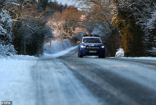 London on snow warning as -10C Arctic blast set to grip entire UK for a ...