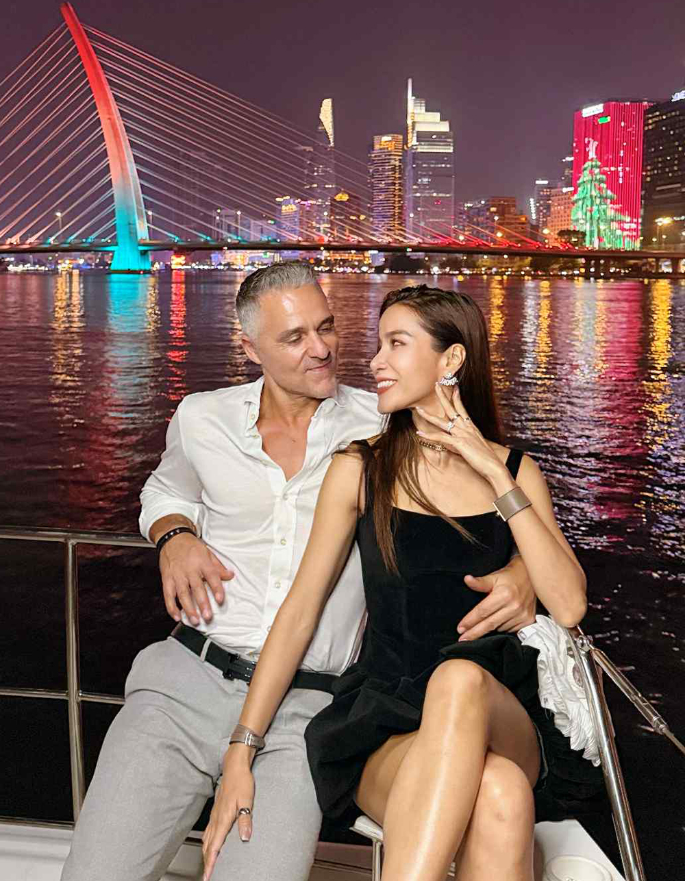 Bảo Trúc yêu bạn trai U60 sau đổ vỡ hôn nhân