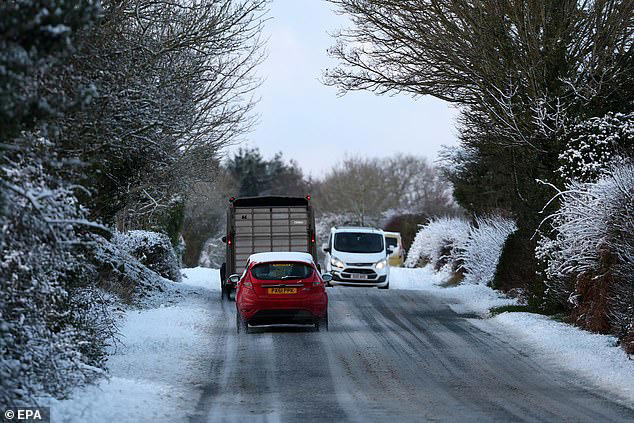 London on snow warning as -10C Arctic blast set to grip entire UK for a ...