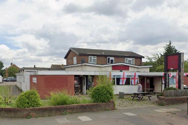 'Second home': Much-loved pub in south Essex to close doors for good on ...