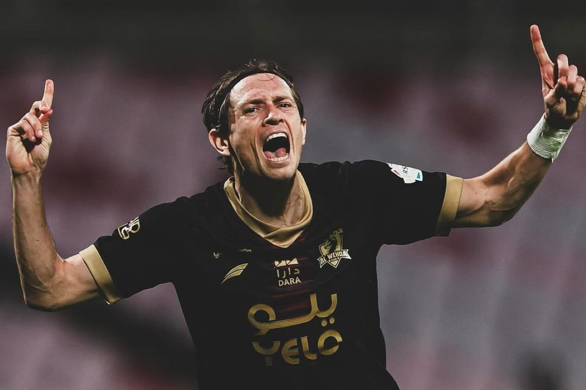 Dirumorkan merapat ke Persebaya Surabaya, Craig Goodwin tegas bantah dan pastikan bertahan di Adelai