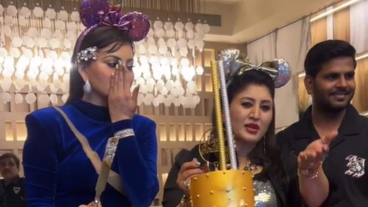 Urvashi Rautela celebrates mother Meera Rautela’s birthday at world’s ...