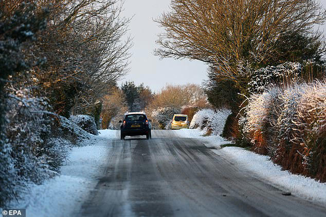 London on snow warning as -10C Arctic blast set to grip entire UK for a ...