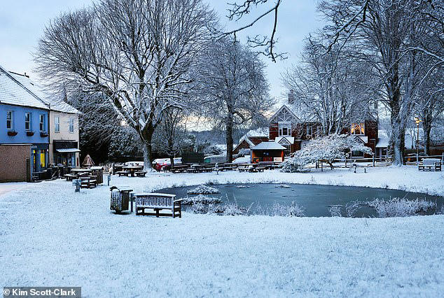 London on snow warning as -10C Arctic blast set to grip entire UK for a ...
