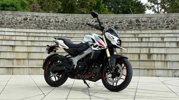 Bajaj offers up to ₹7,000 benefits as Pulsar completes 25 years in India