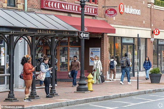 Wealthy Connecticut town up in arms over plans to build enormous new ...