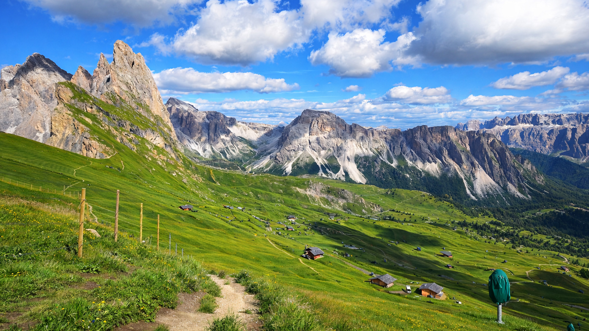 Dolomites hiking from Col Raiser to Seceda summit (4K)