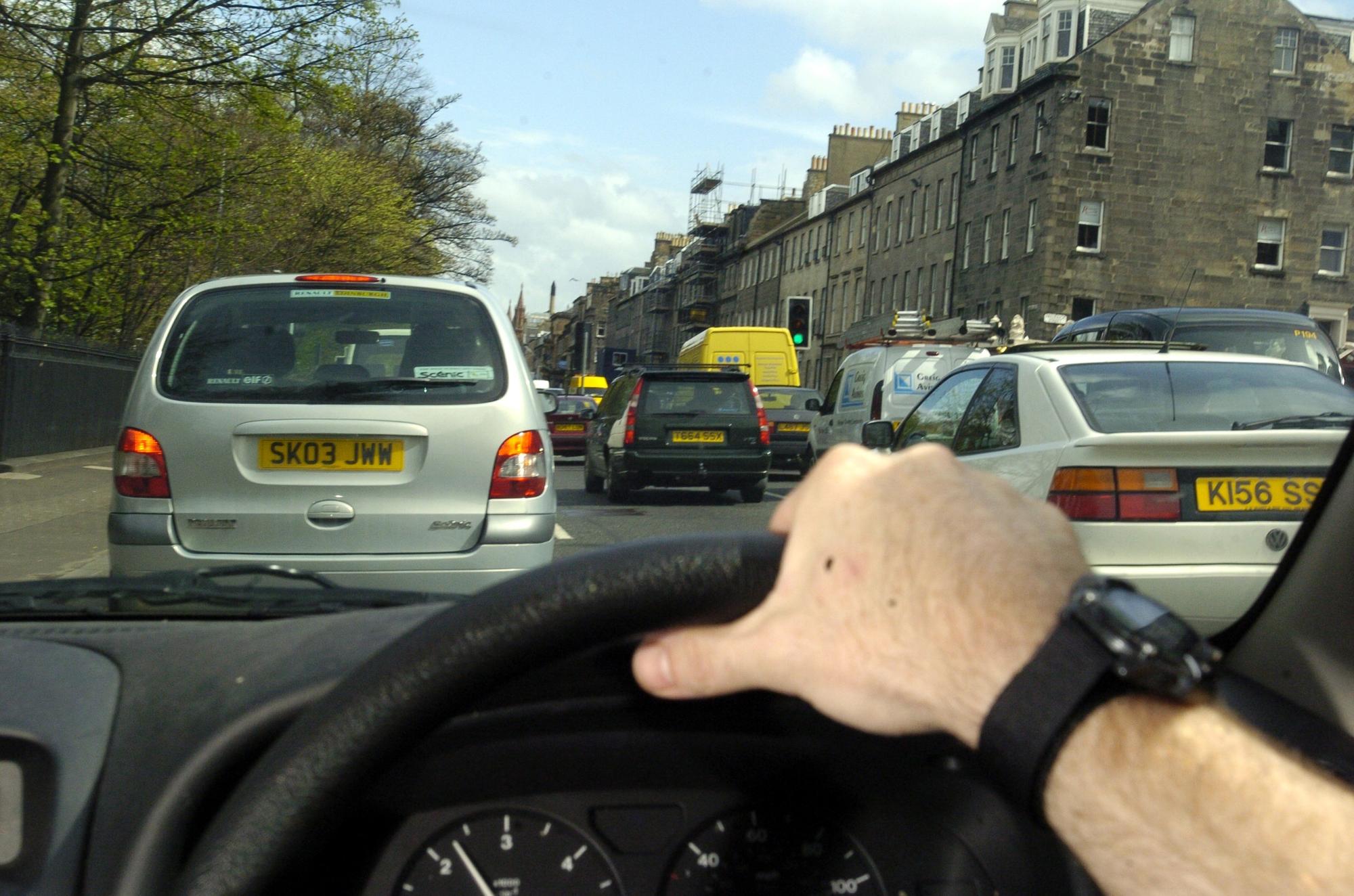 Major Edinburgh city centre road closed after car hit scaffolding now ...