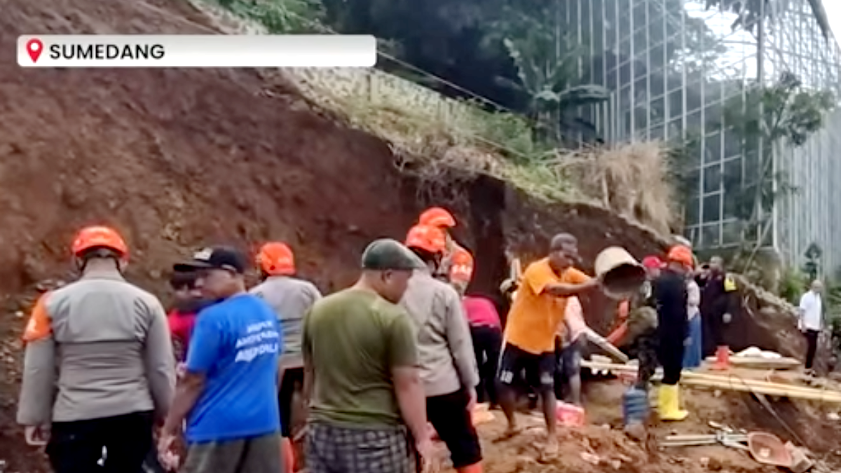 Empat Pekerja Ditemukan Tewas di Longsoran Cisempur