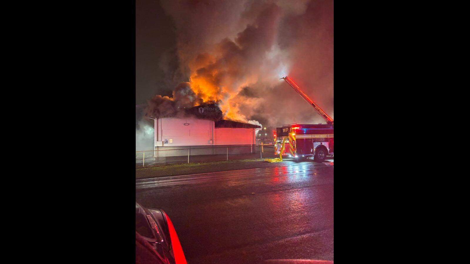 Fire destroys storage-facility building in University Place