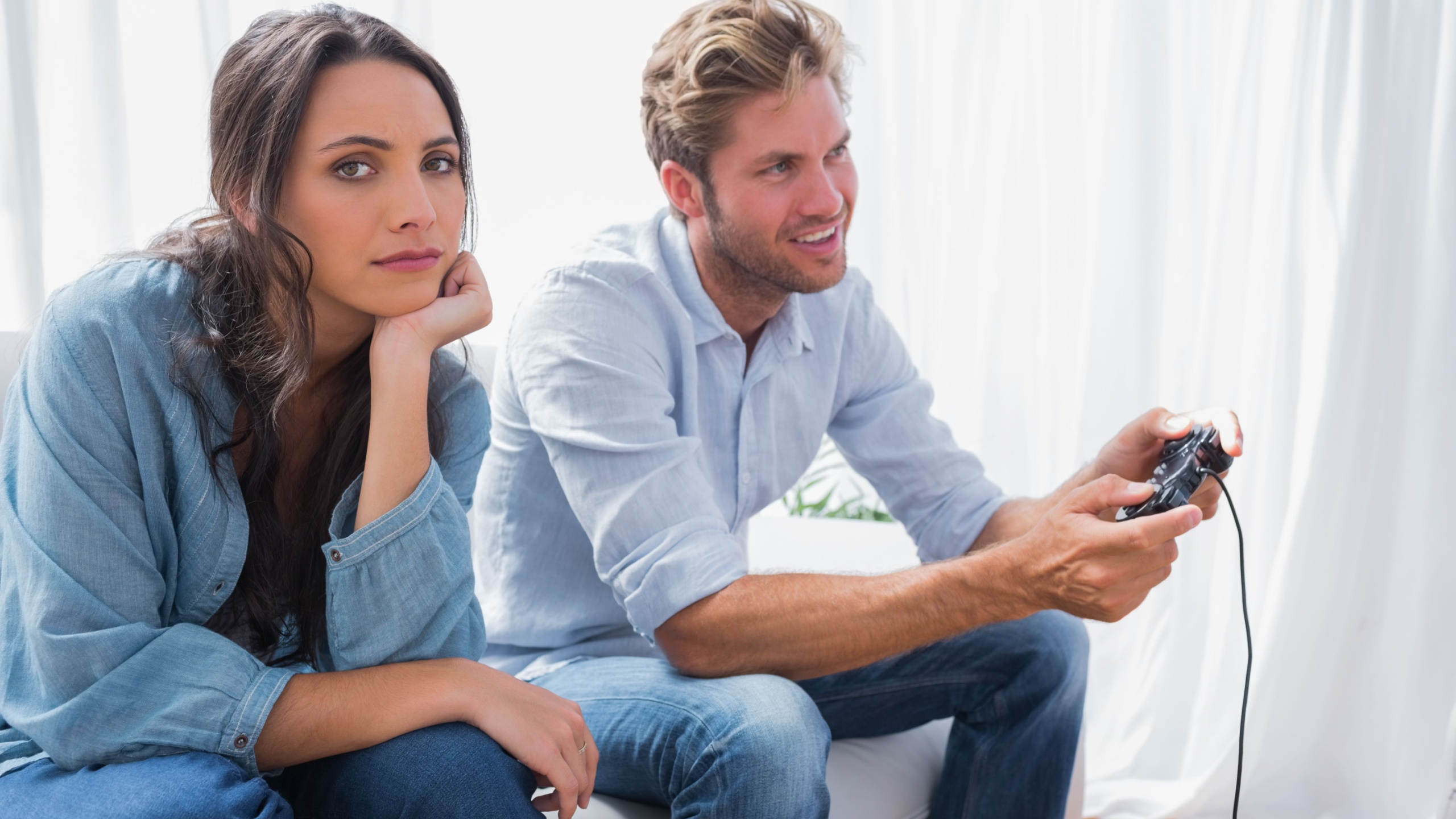 9 habits that can strain relationships