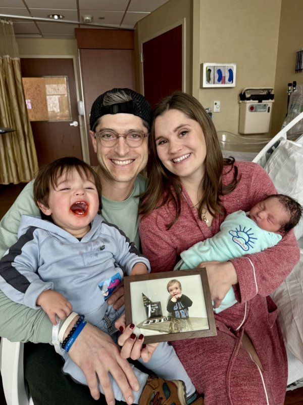 Former KSTP reporter welcomes one of the first babies of the new year