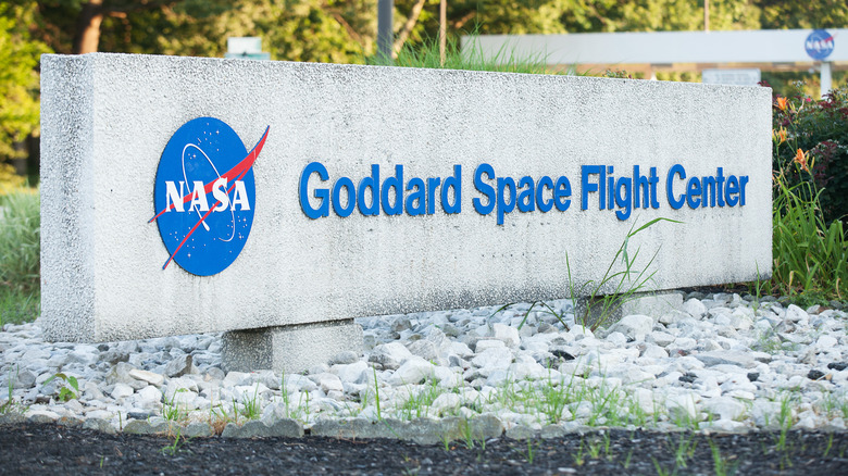 Now NASA is closing its biggest library, some of which could be lost ...