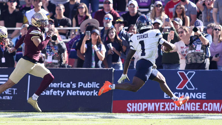 Texas State wallops Rice at Armed Forces Bowl
