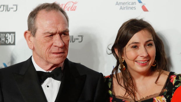 Victoria Jones, hija de Tommy Lee Jones, fue encontrada muerta en un hotel de San Francisco, confirman las autoridades